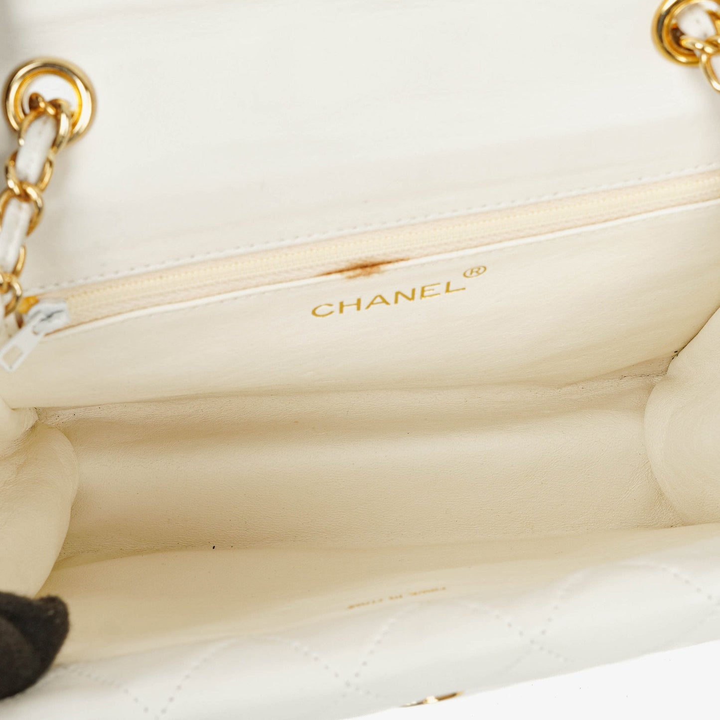 Chanel kleine Tassel Flap Tasche aus weißem gestepptem Lammleder