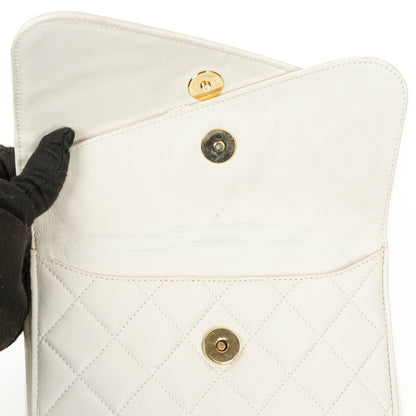 Chanel kleine Tassel Flap Tasche aus weißem gestepptem Lammleder