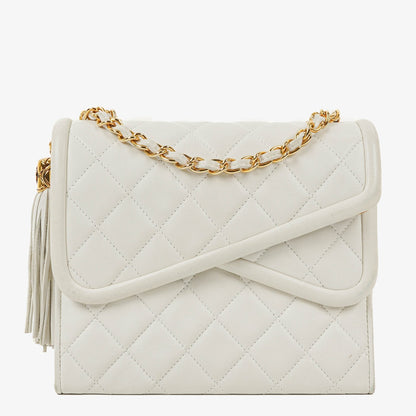 Chanel kleine Tassel Flap Tasche aus weißem gestepptem Lammleder