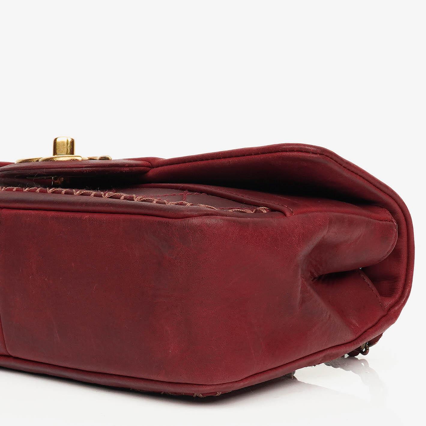 Chanel Whipstitch Flap Tasche Small