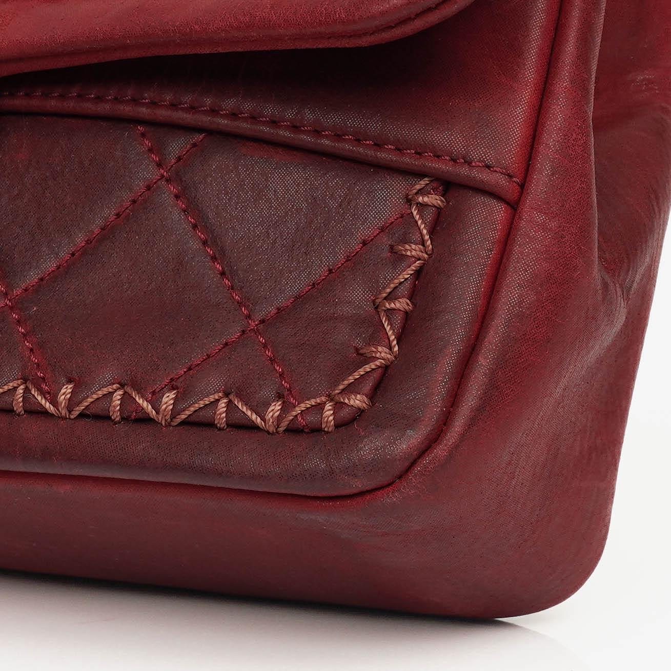 Chanel Whipstitch Flap Tasche Small