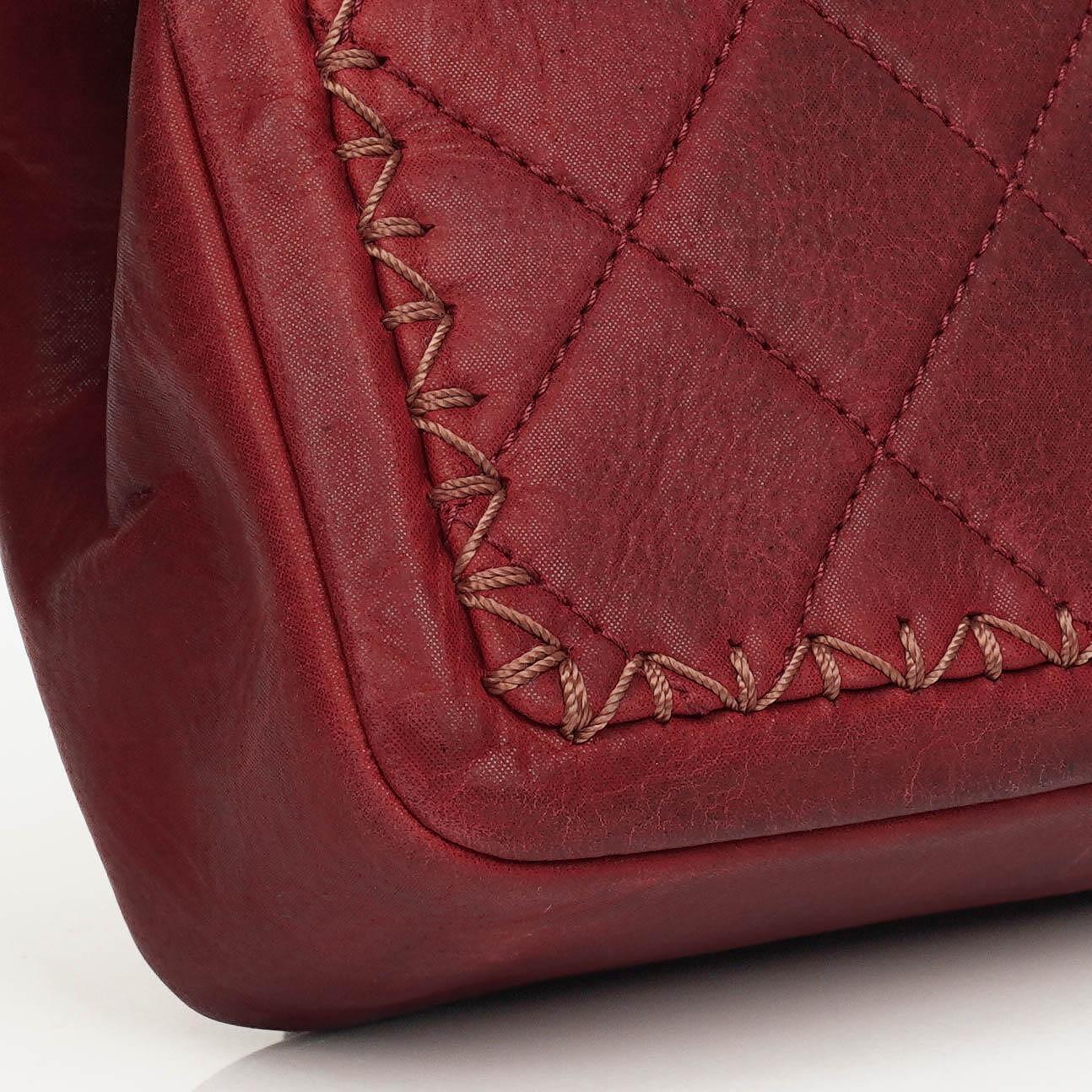 Chanel Whipstitch Flap Tasche Small