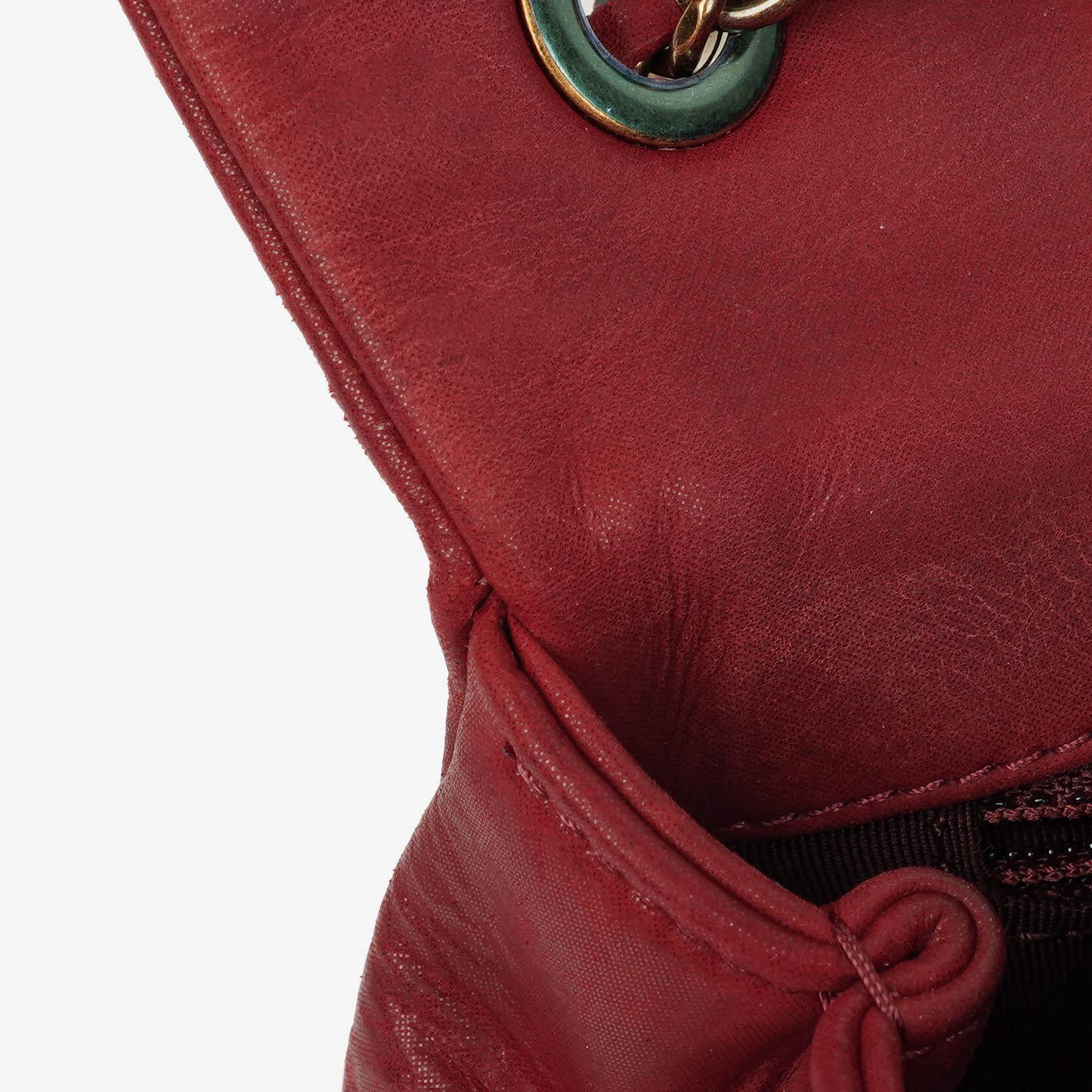 Chanel Whipstitch Flap Tasche Small