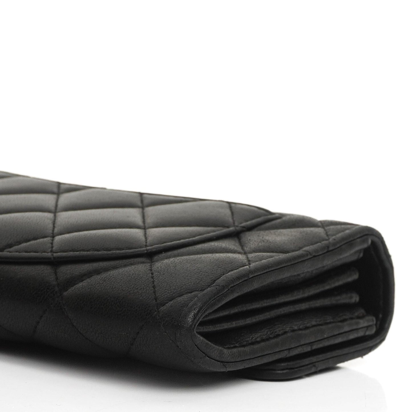 Chanel So Black große gesteppte Geldbörse aus Lammleder mit Klappe