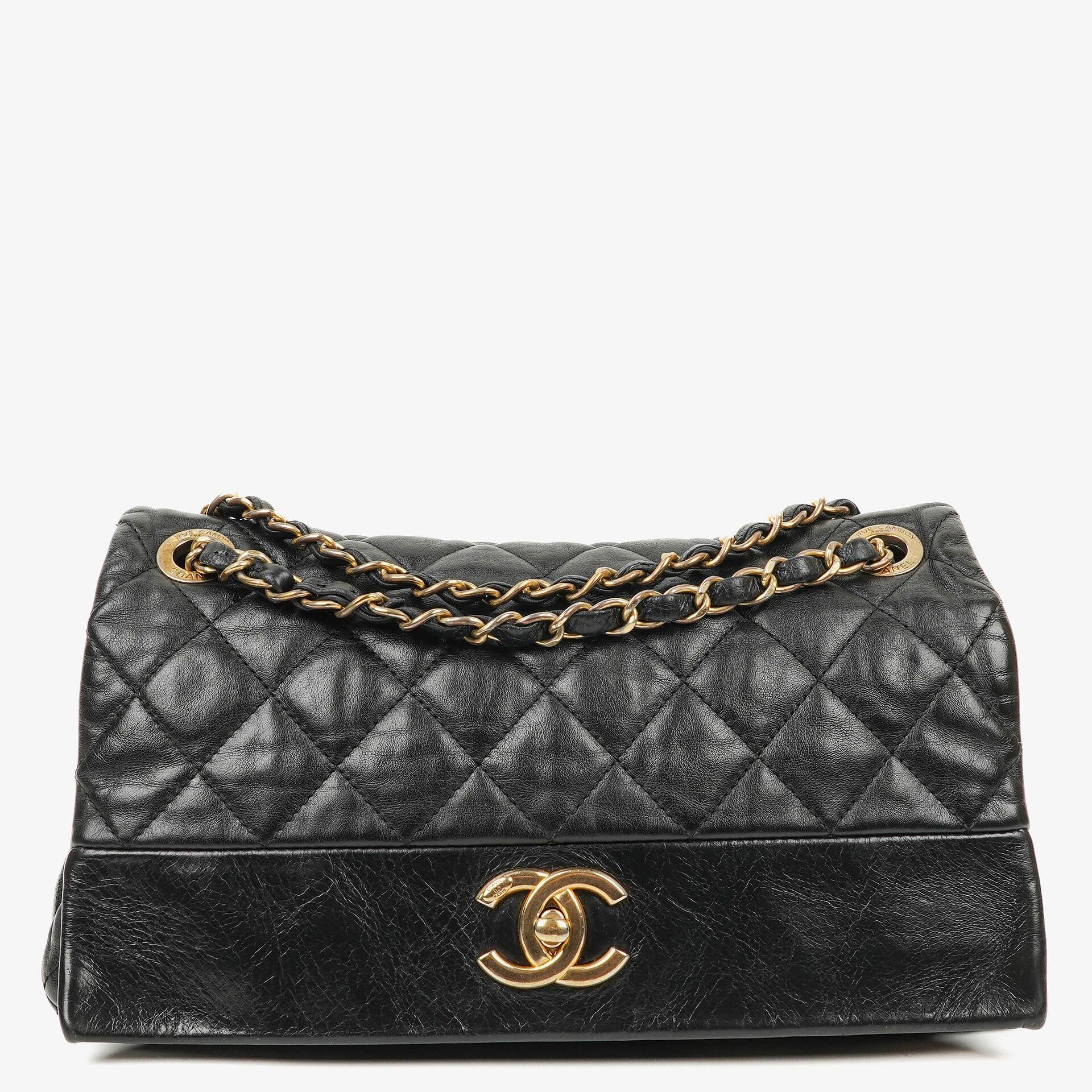 Chanel Soft Elegance Flap Tasche aus schwarzem gestepptem Kalbsleder