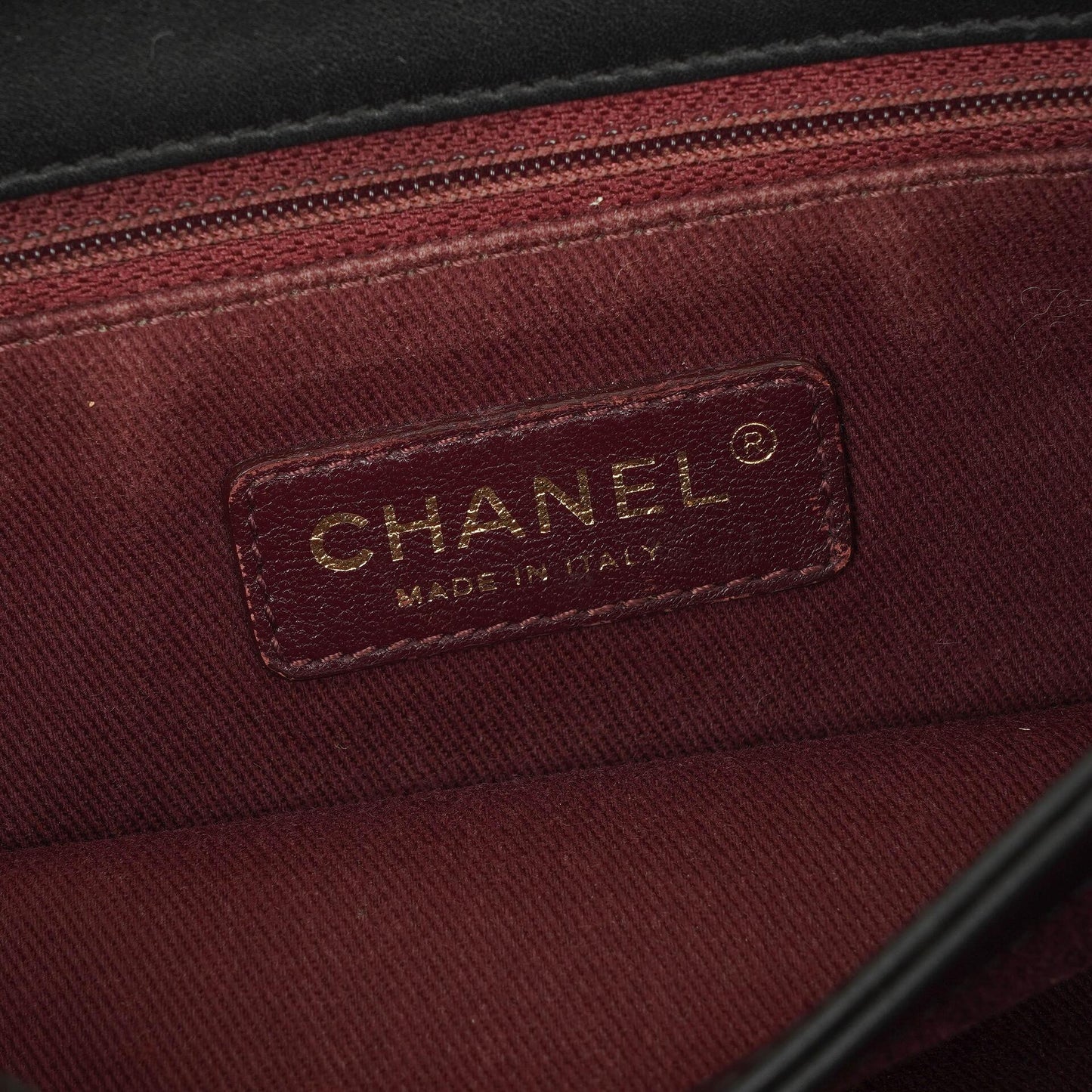 Chanel Soft Elegance Flap Tasche aus schwarzem gestepptem Kalbsleder