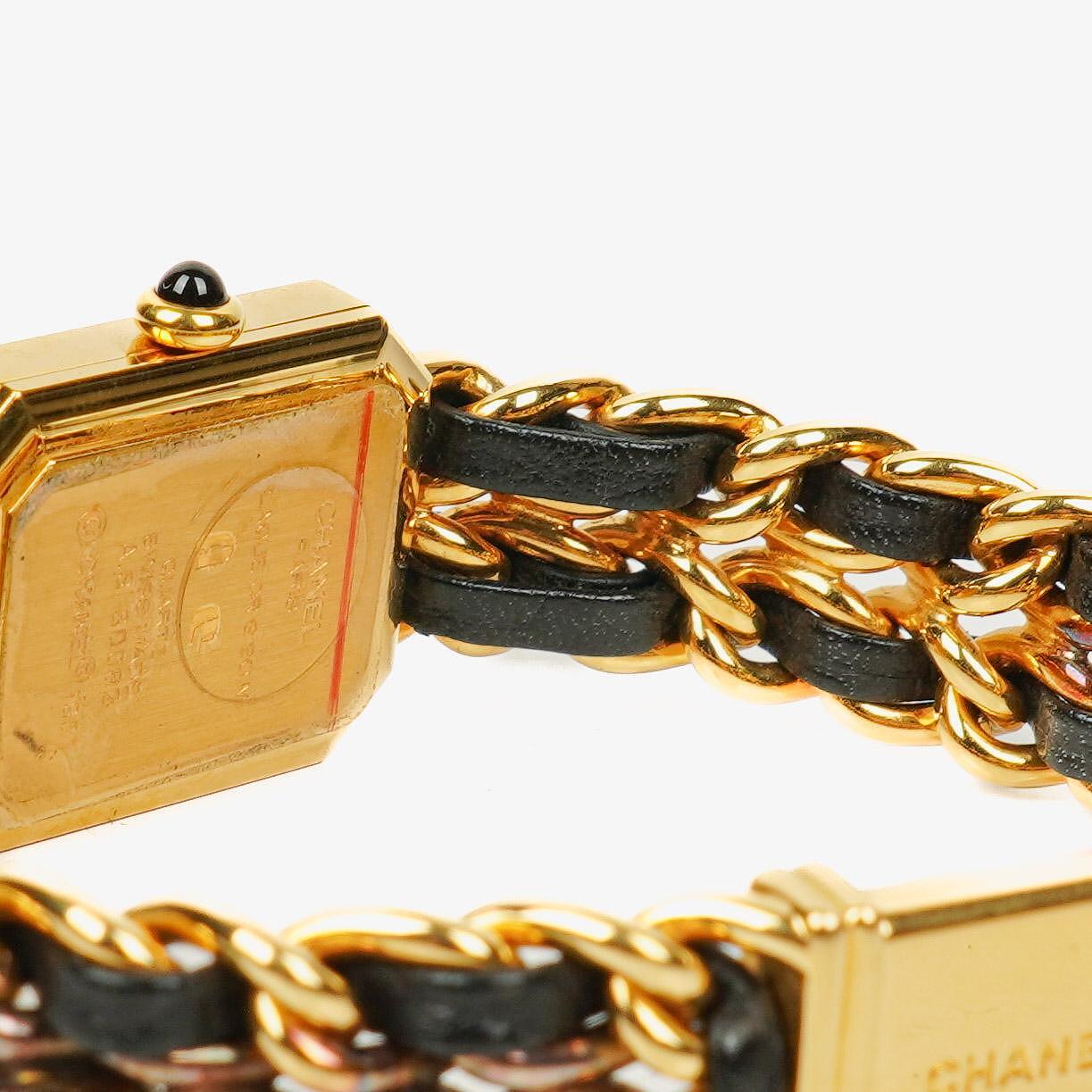 CHANEL Première Quarzuhr 20 mm aus Edelstahl und Lammleder mit goldfarbener Kette Größe L