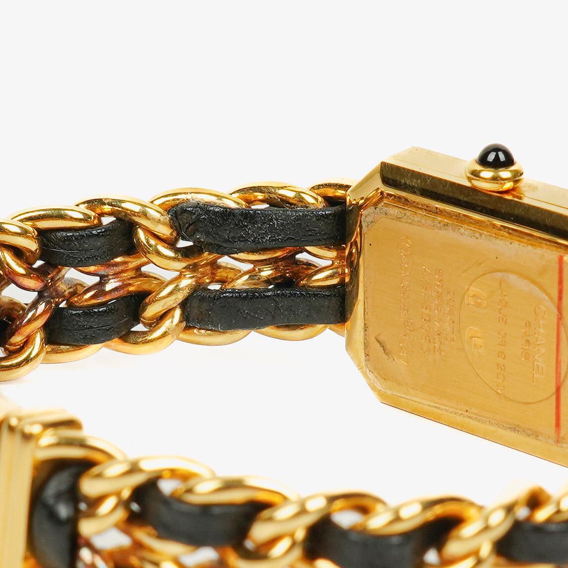 CHANEL Première Quarzuhr 20 mm aus Edelstahl und Lammleder mit goldfarbener Kette Größe L