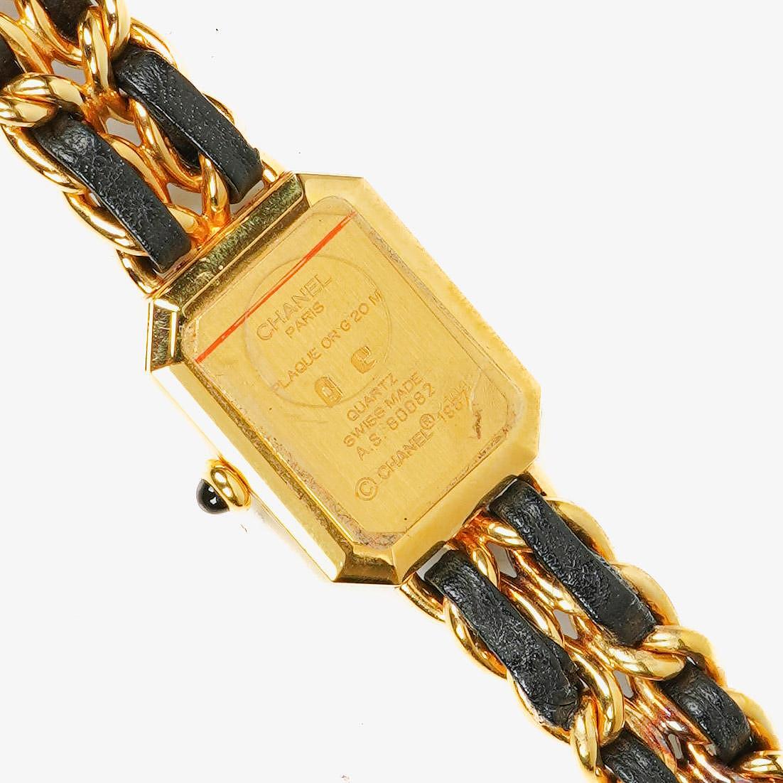 CHANEL Première Quarzuhr 20 mm aus Edelstahl und Lammleder mit goldfarbener Kette Größe L