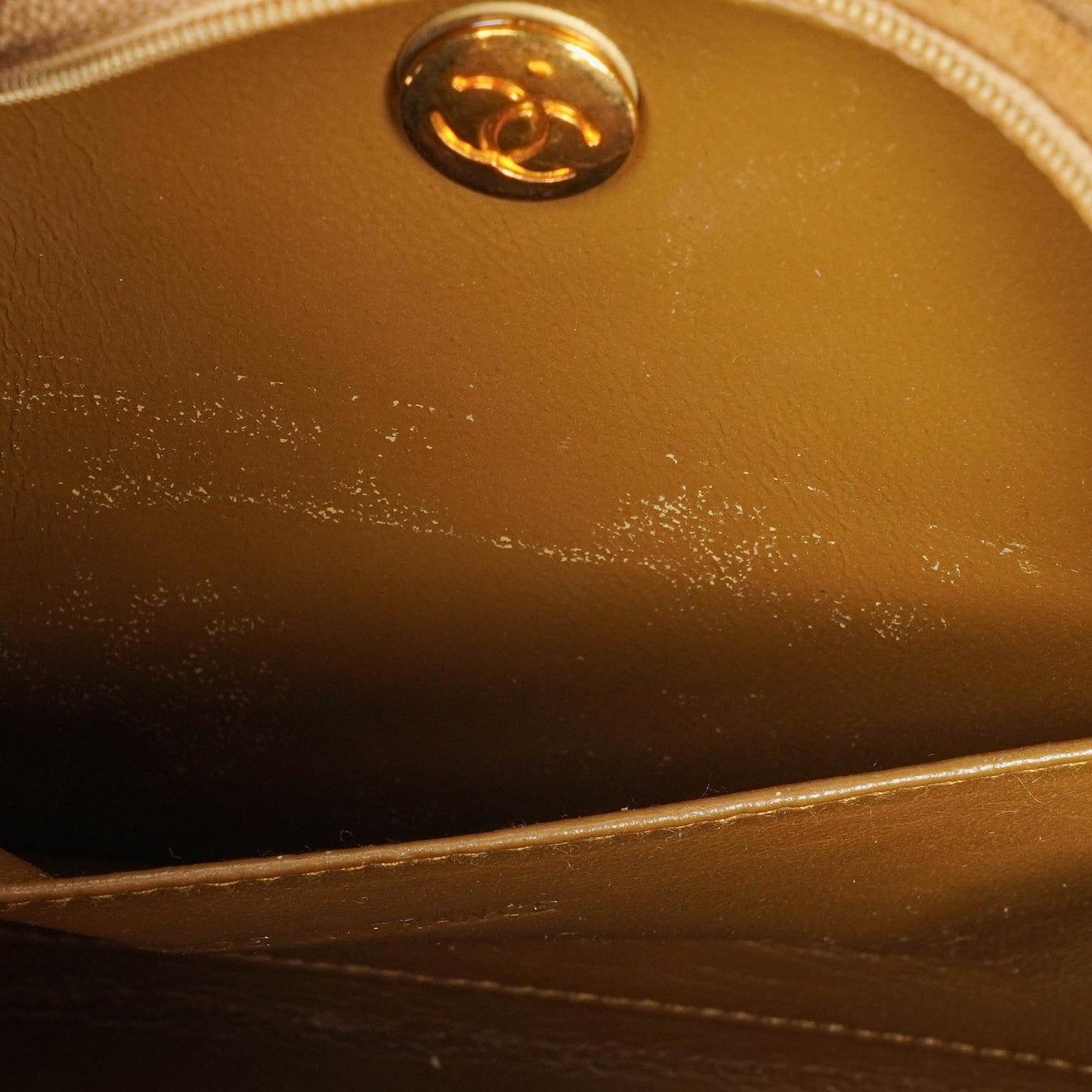 Chanel Wildleder Halbmond Braune Schultertasche