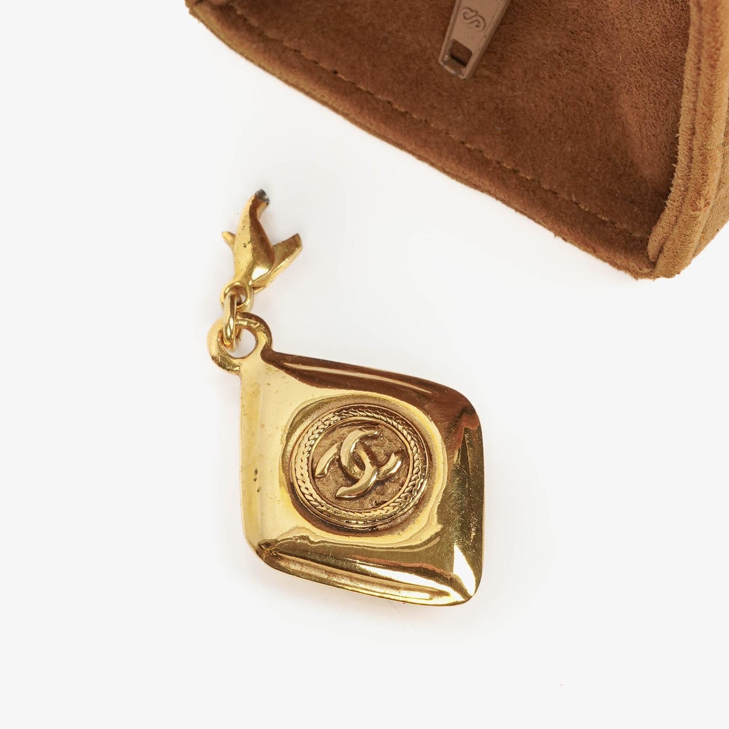 Chanel Wildleder Halbmond Braune Schultertasche