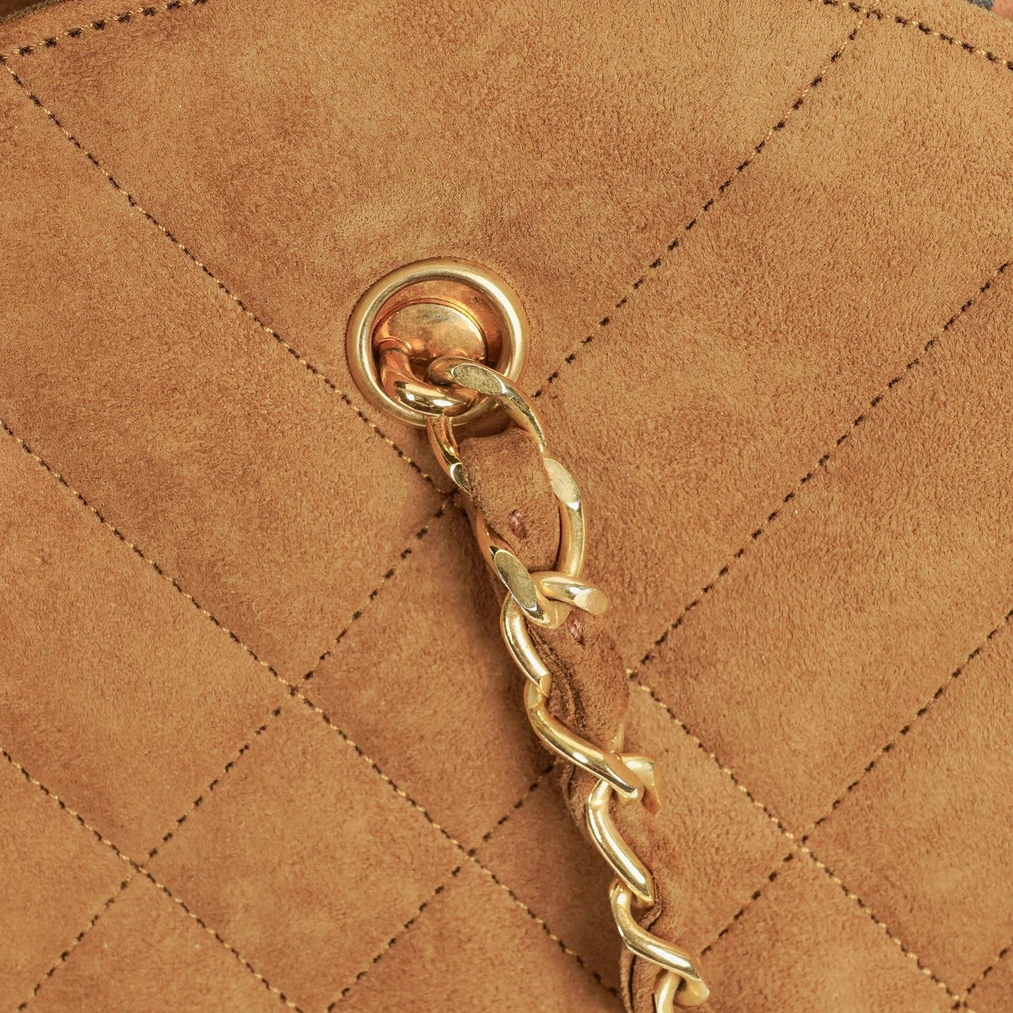 Chanel Wildleder Halbmond Braune Schultertasche