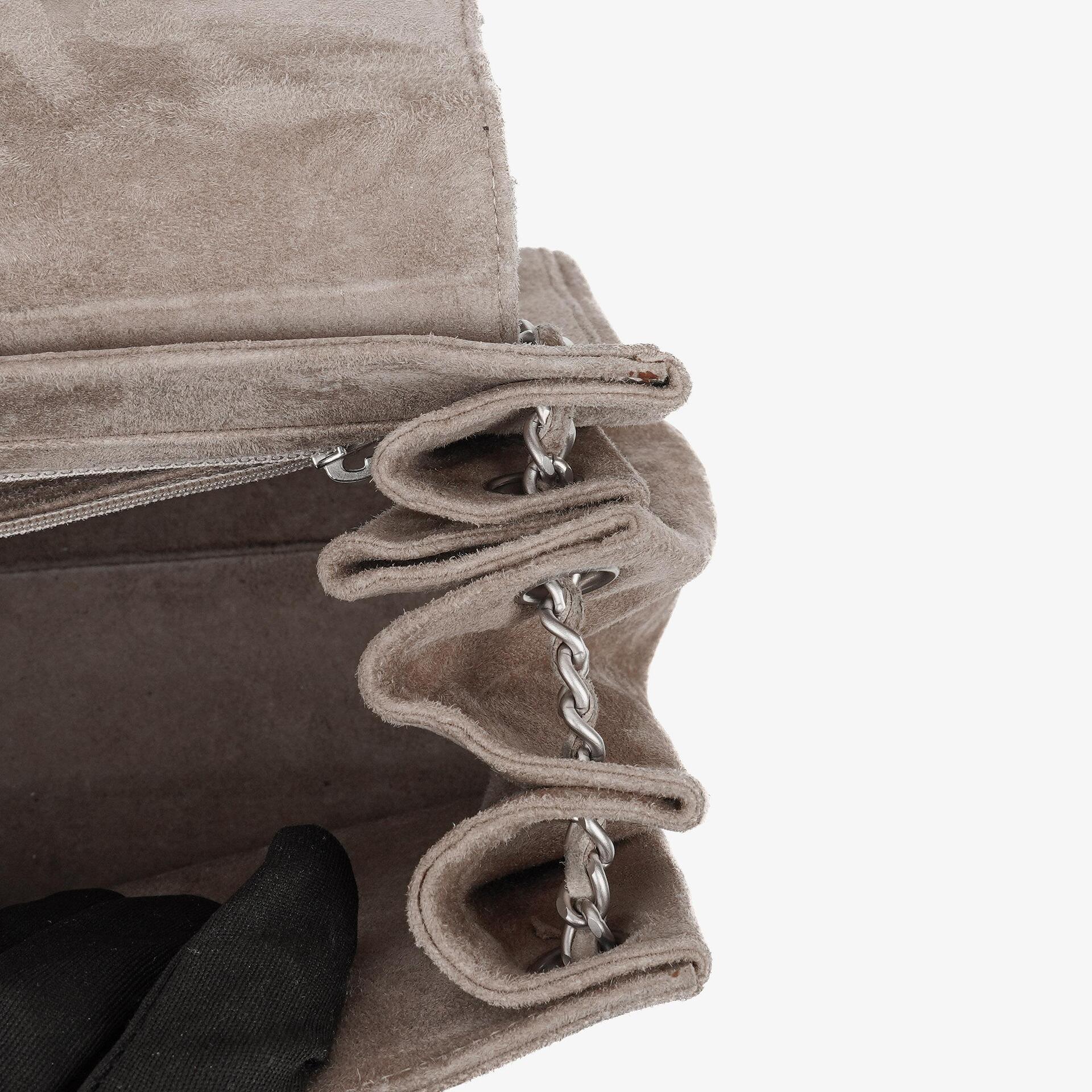 Chanel Mademoiselle Accordion Flap aus beigem Wildleder-Patchwork