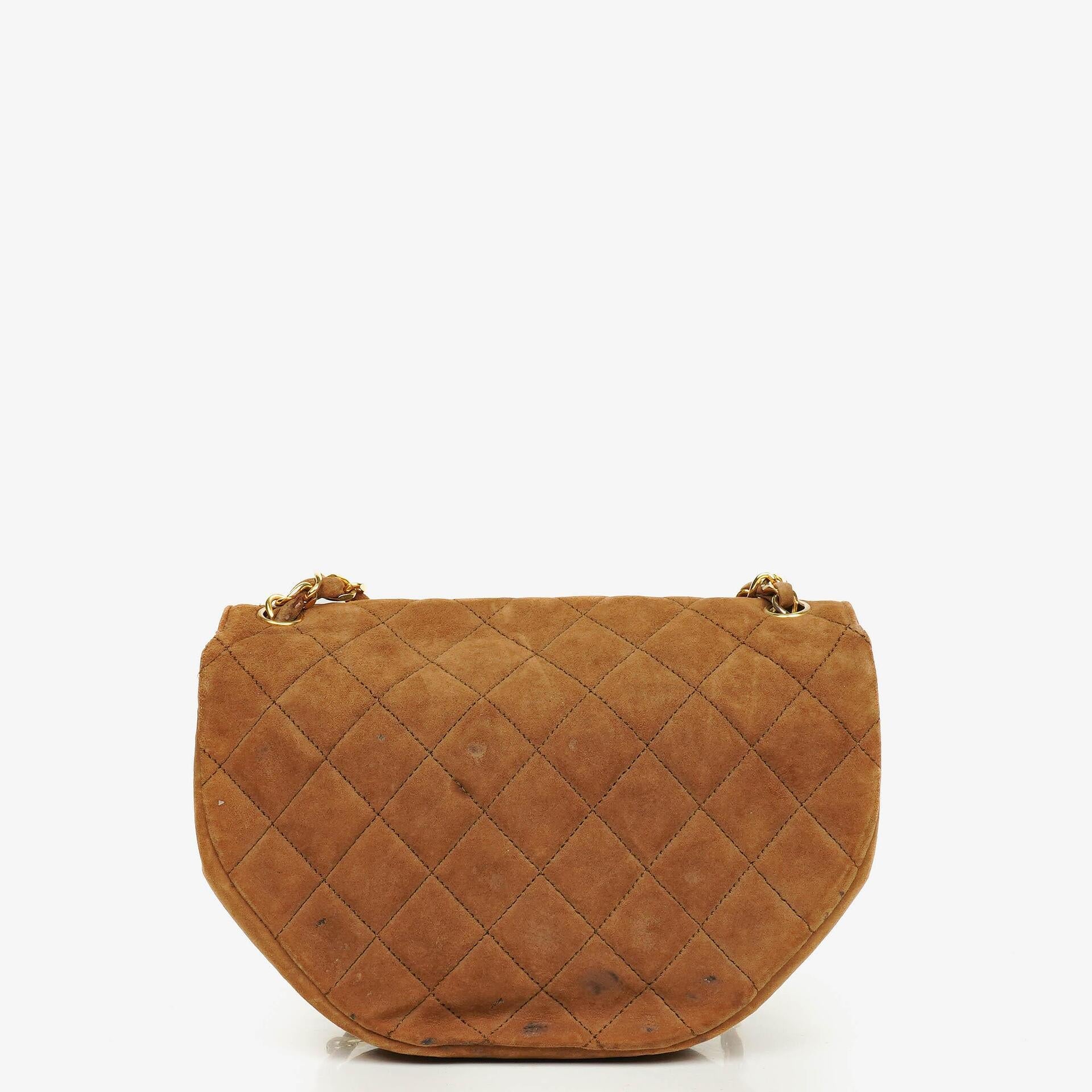 Chanel Half Moon Full Flap Tasche aus gestepptem Wildleder