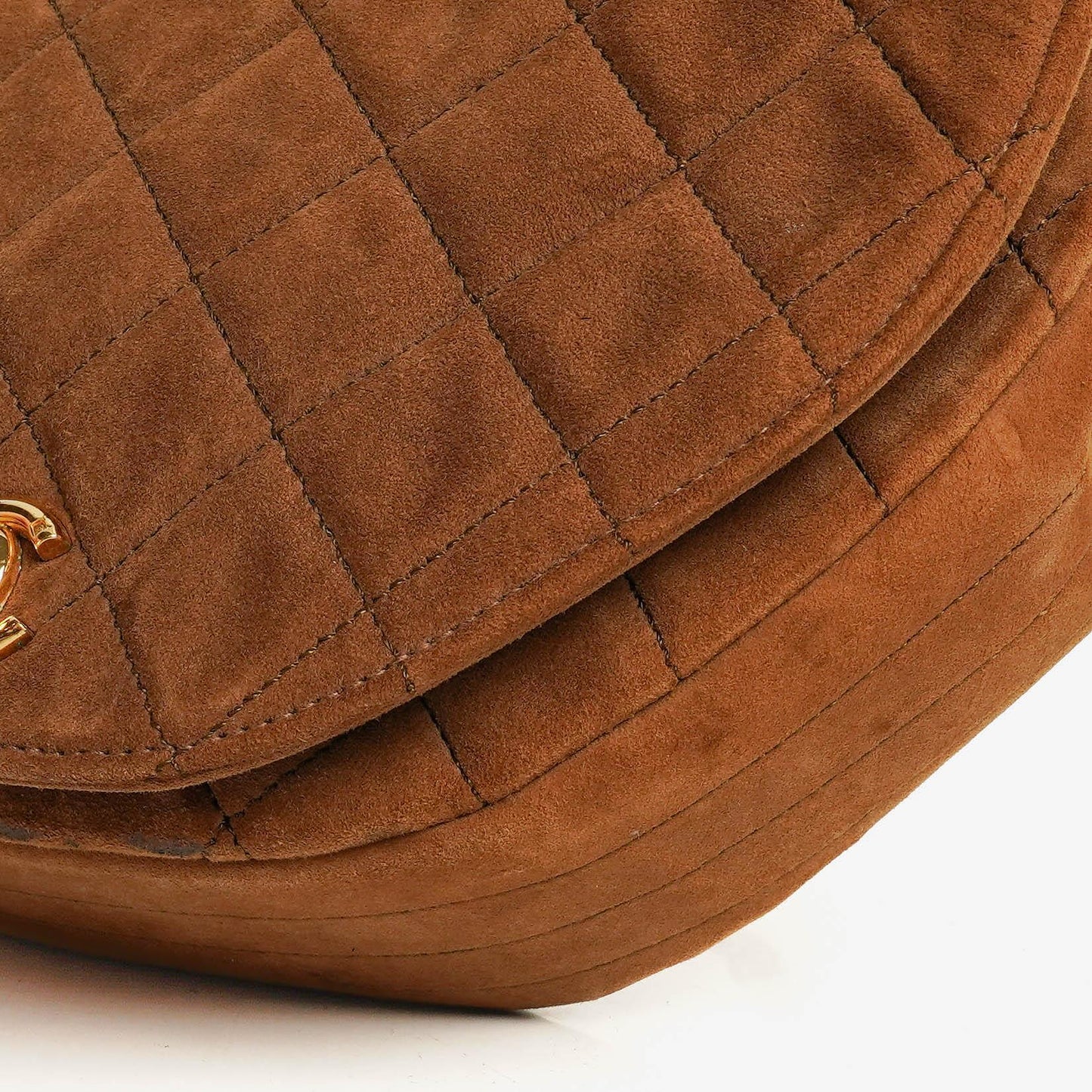 Chanel Half Moon Full Flap Tasche aus gestepptem Wildleder