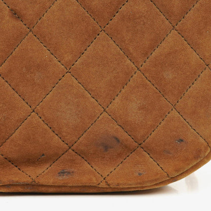 Chanel Half Moon Full Flap Tasche aus gestepptem Wildleder