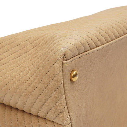 Chanel Surpique Tote Beige Chevron gestepptes Kalbsleder goldfarbene Hardware