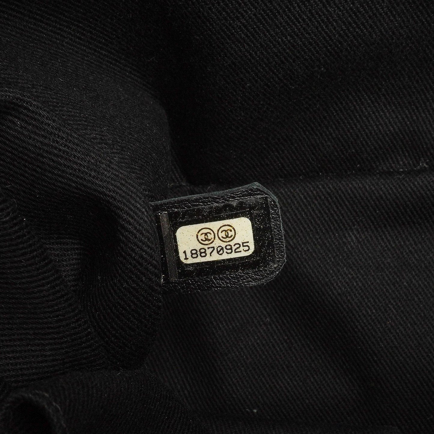 Chanel Surpique Tote Beige Chevron gestepptes Kalbsleder goldfarbene Hardware