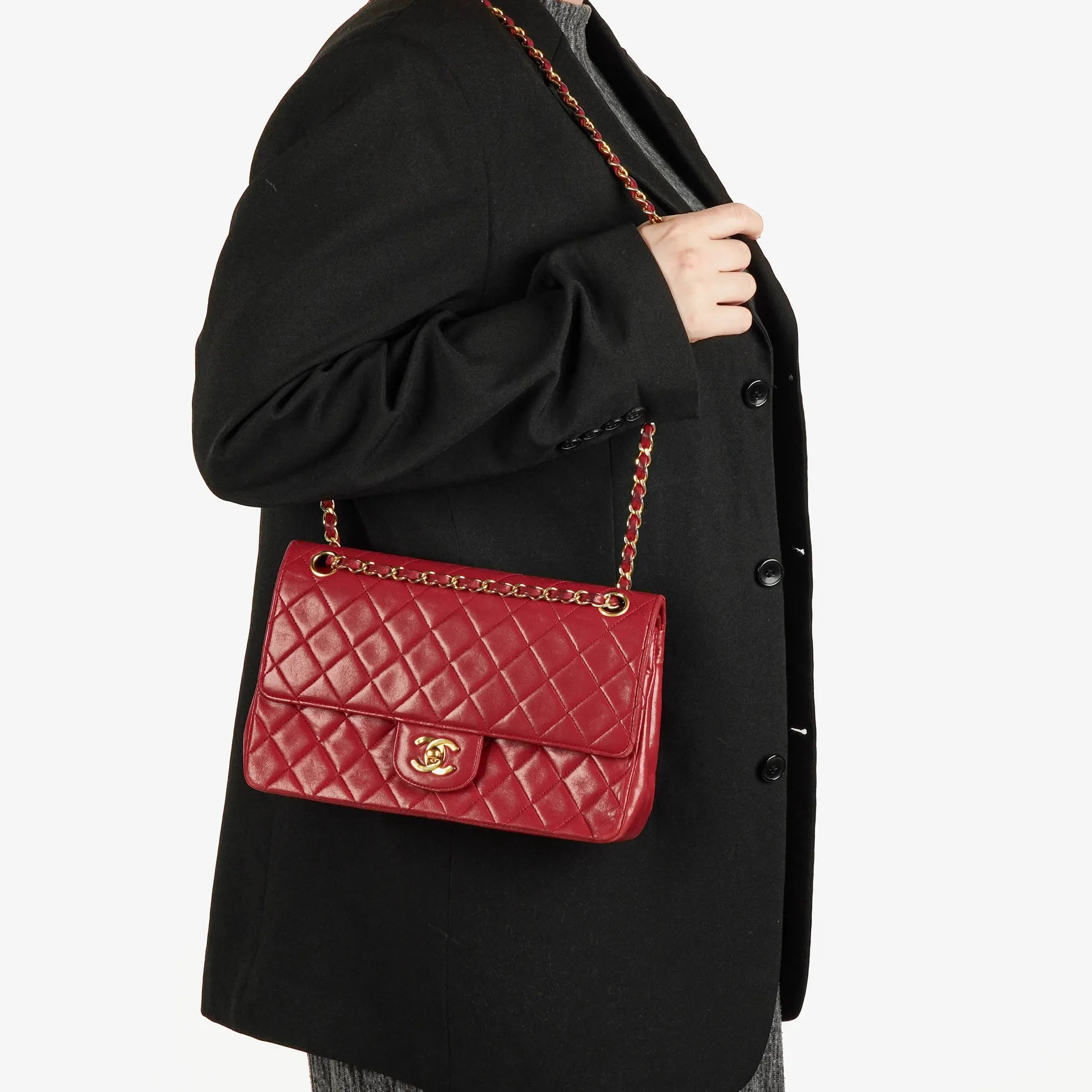 Chanel Timeless Classic Double Flap Bag aus rotem gestepptem Lammleder mit 24K vergoldeter Hardware