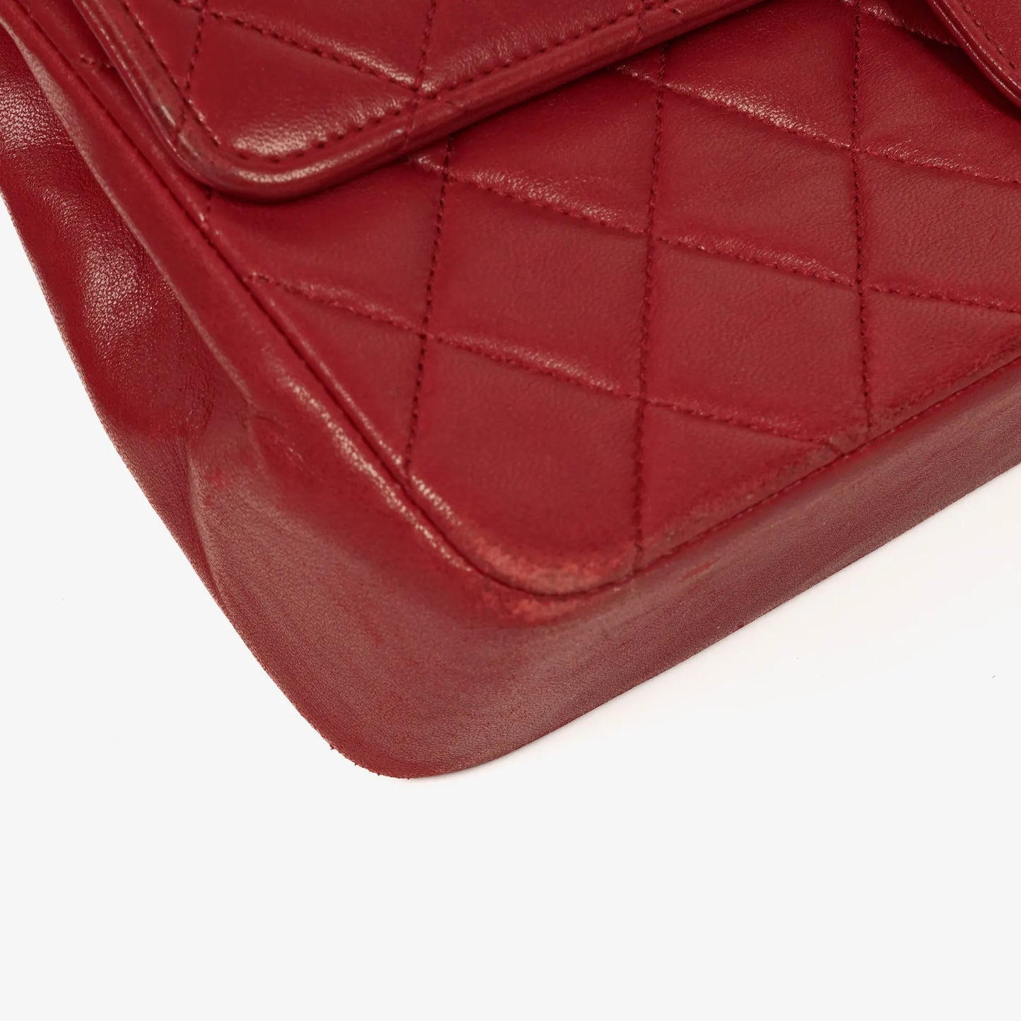 Chanel Timeless Classic Double Flap Bag aus rotem gestepptem Lammleder mit 24K vergoldeter Hardware