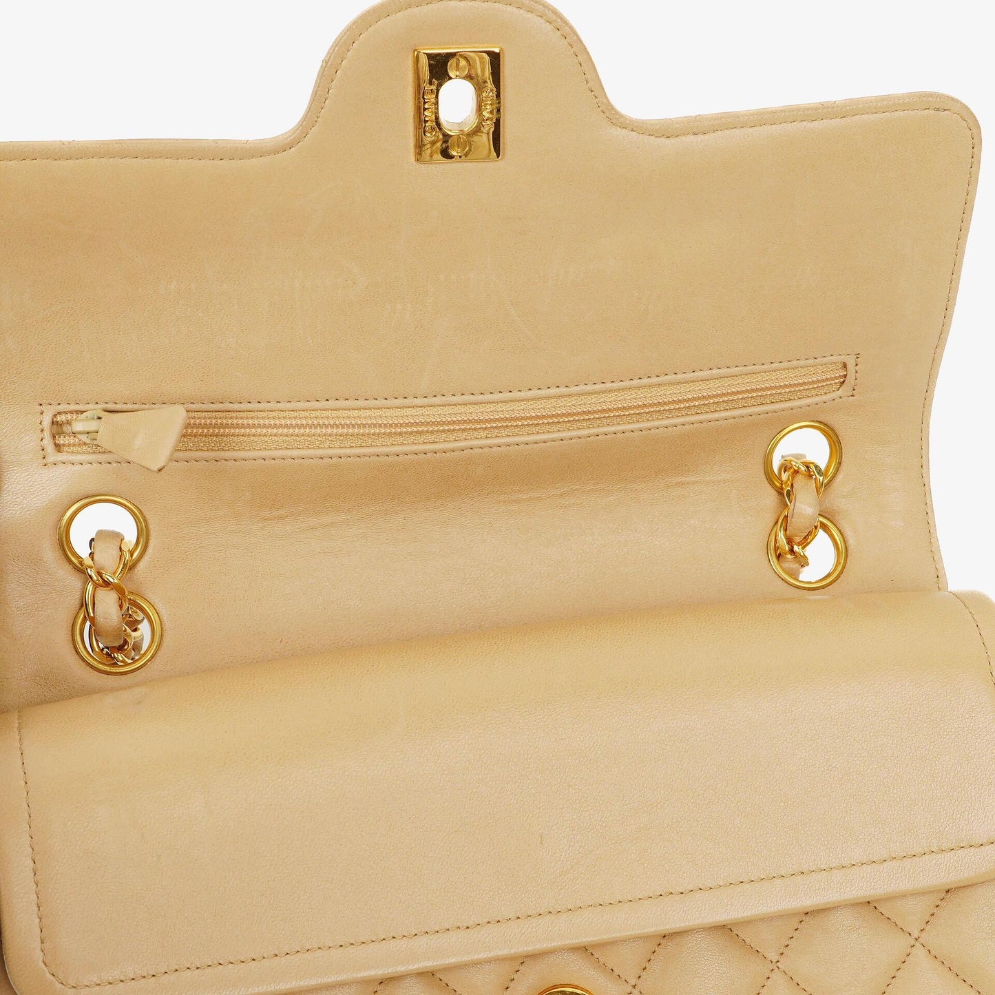 Chanel Timeless Classic Kleine Double Flap Tasche in Beige Stepp-Lammleder und 24K Vergoldeter Hardware