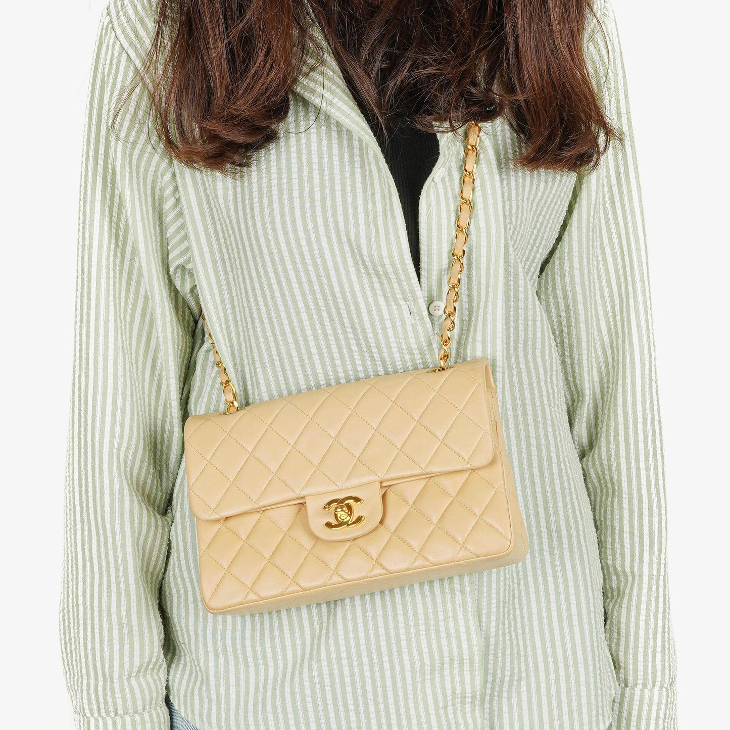 Chanel Timeless Classic Small Double Flap Tasche aus beigem gestepptem Lammleder mit 24K vergoldeten Beschlägen