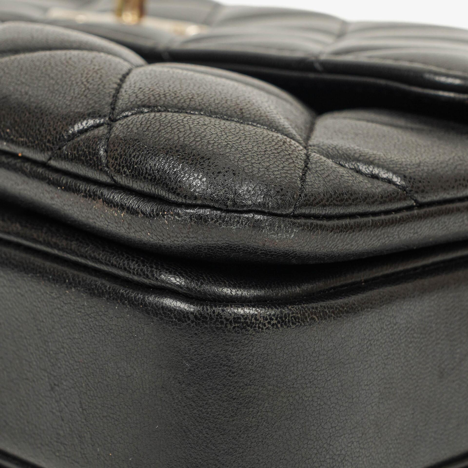 Chanel Trendy CC Large Klappentasche aus schwarzem gestepptem Lammleder mit doppelten Henkeln