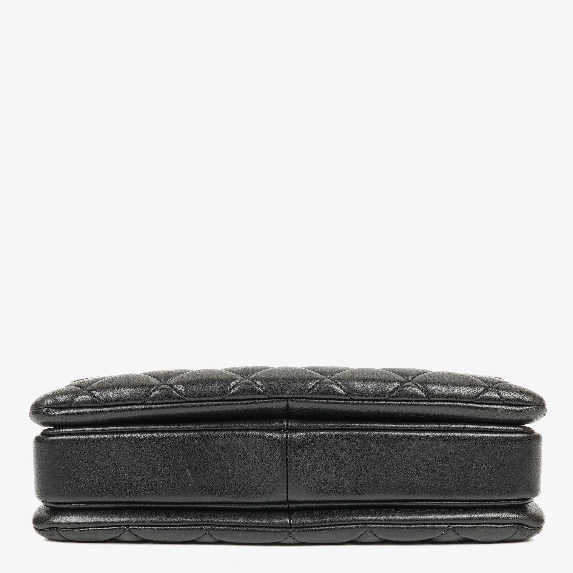 Chanel Trendy CC Large Klappentasche aus schwarzem gestepptem Lammleder mit doppelten Henkeln