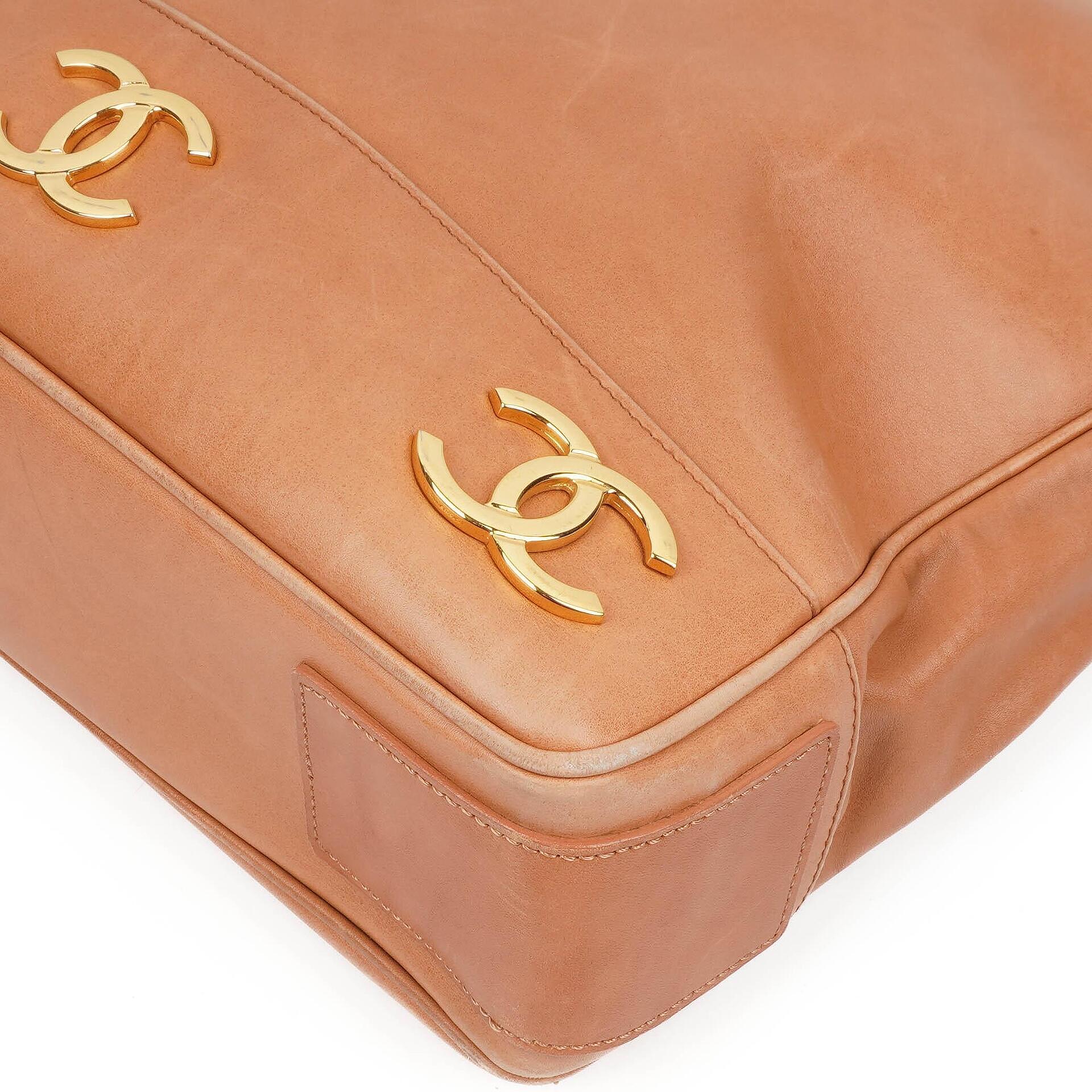 Chanel Triple CC Einkaufstasche aus braunem Leder