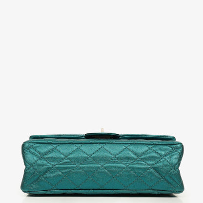Chanel 2.55 Reissue 225 Double Flap Bag in Türkis Metallic