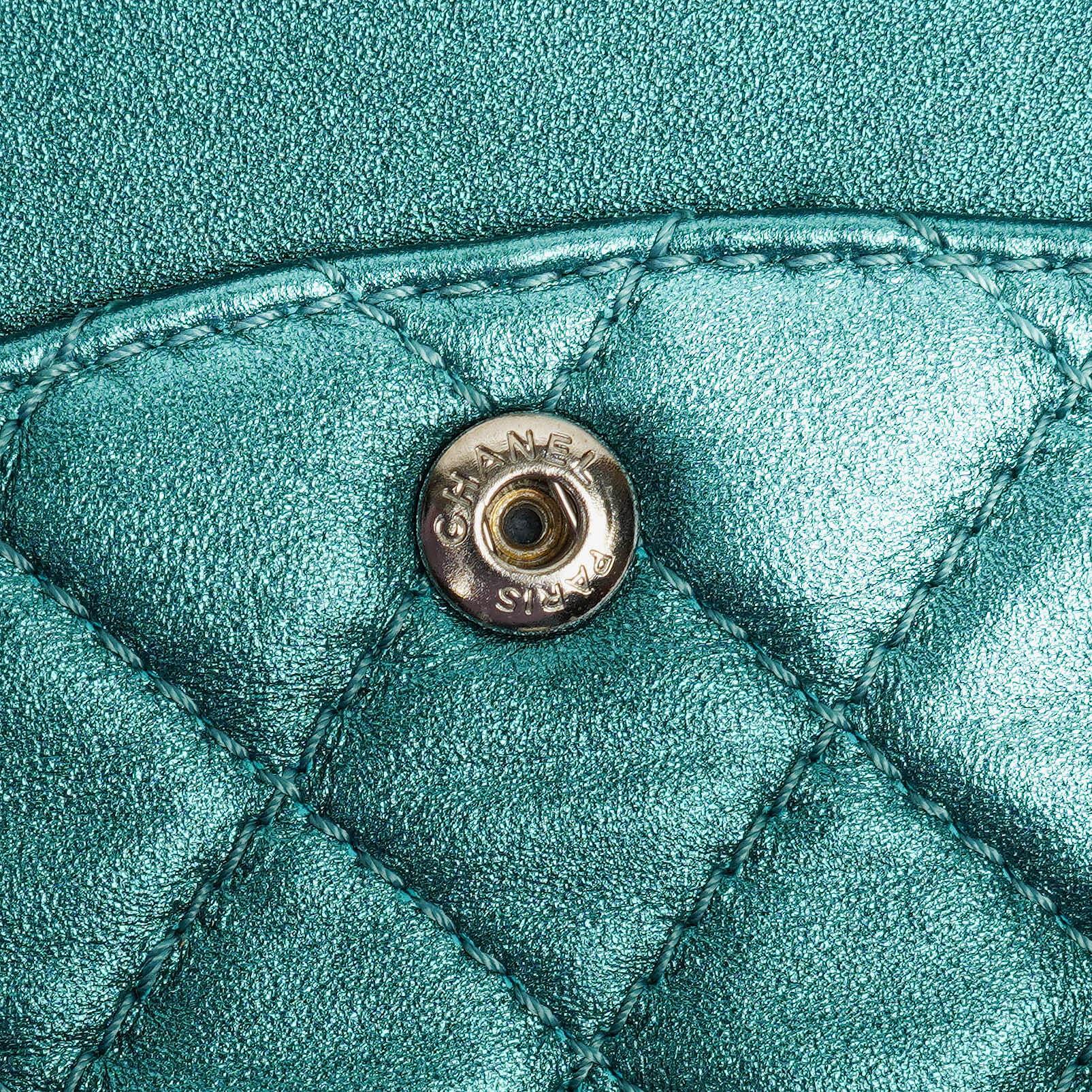 Chanel 2.55 Reissue 225 Double Flap Bag in Türkis Metallic