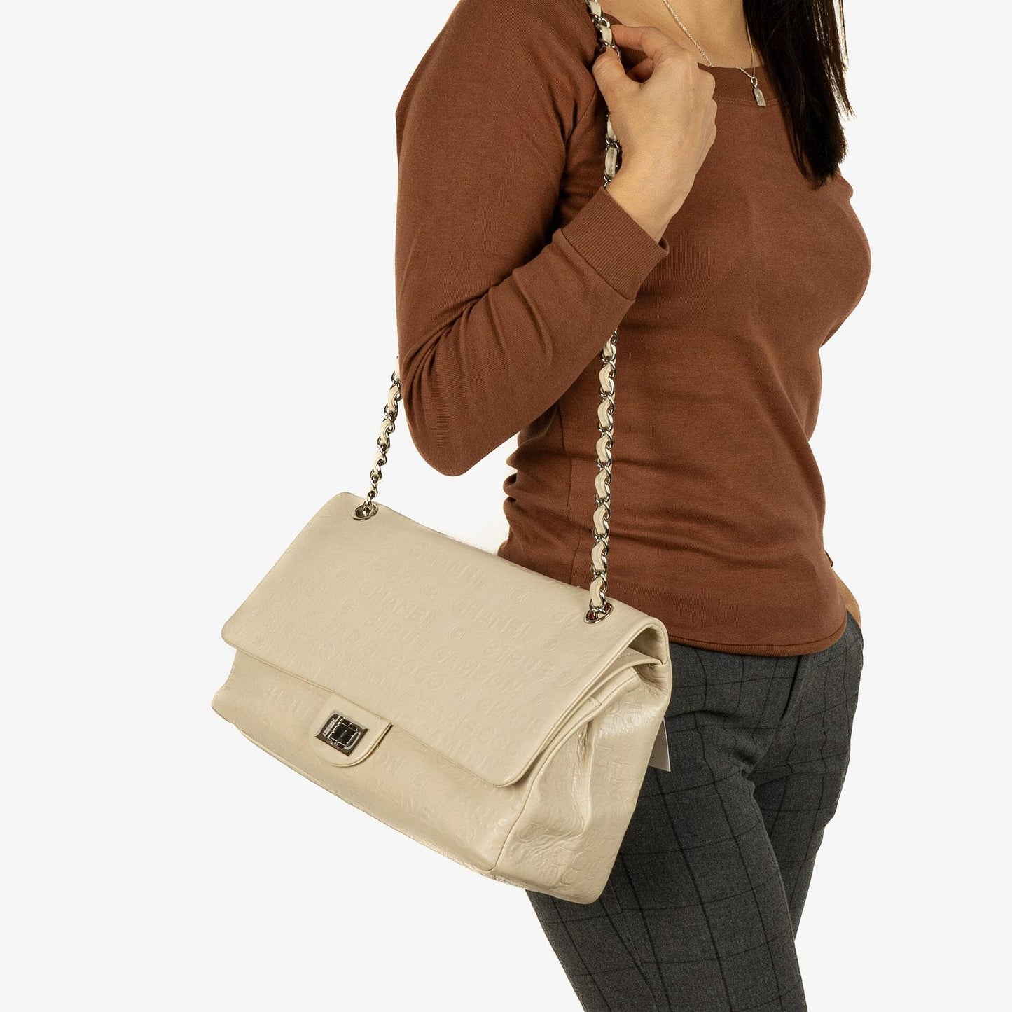 Chanel Unlimited Rue Cambon 2.55 Reissue 228 Flap Tasche aus neutralem Kalbsleder