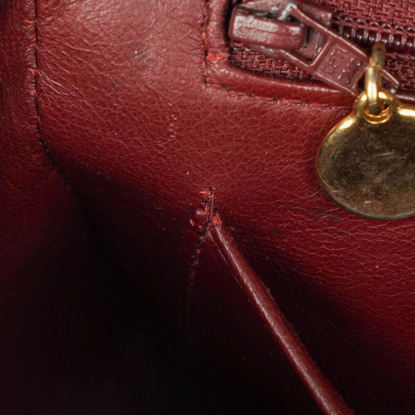 Chanel Vertical Medium Flap Bag aus schwarzem gestepptem Lammleder mit 24K vergoldeten Beschlägen