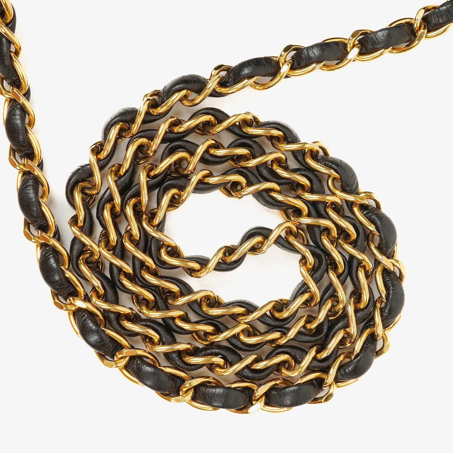 Chanel Vertical Medium Flap Bag aus schwarzem gestepptem Lammleder mit 24K vergoldeten Beschlägen