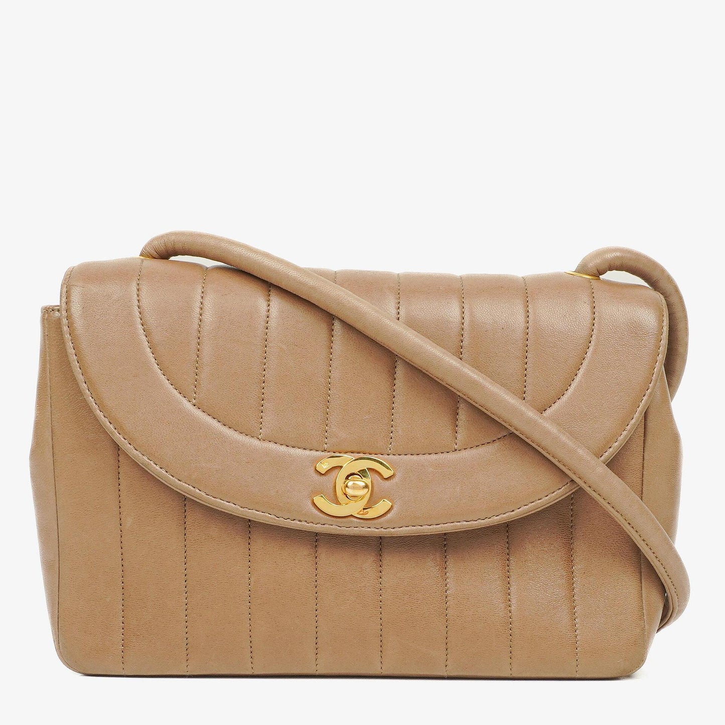 Chanel Diana Single Flap Tasche aus vertikal gestepptem Lammleder mit 24K vergoldeter Hardware