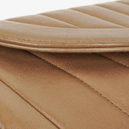 Chanel Diana Single Flap Tasche aus vertikal gestepptem Lammleder mit 24K vergoldeter Hardware