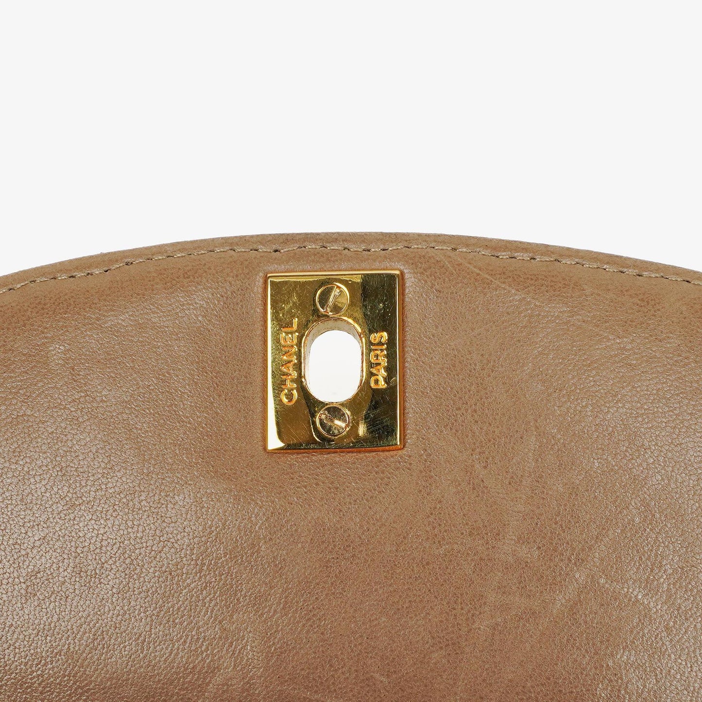 Chanel Diana Single Flap Tasche aus vertikal gestepptem Lammleder mit 24K vergoldeter Hardware