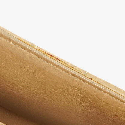 Chanel Vintage Flap Bag aus beige Lammleder mit vertikaler Steppung