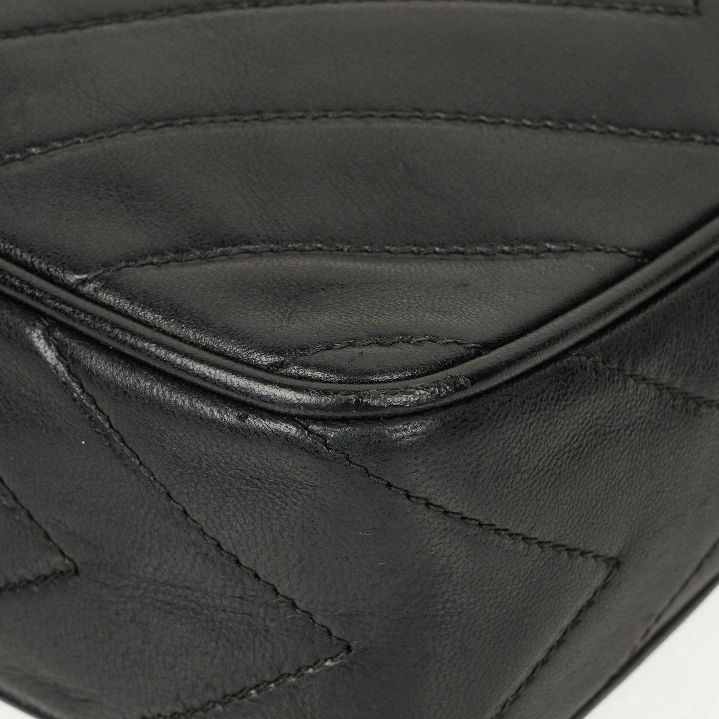 CHANEL Vintage CC Kamera-Quasten-Tasche aus schwarzem Lammleder