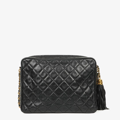 Chanel Vintage Camera Tassel Bag mit CC Front Pocket aus schwarzem gestepptem Lammleder