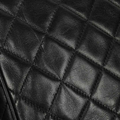 Chanel Vintage Camera Tassel Bag mit CC Front Pocket aus schwarzem gestepptem Lammleder