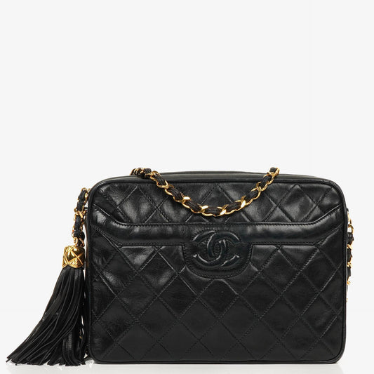 Chanel Vintage Camera Tassel Medium Umhängetasche aus schwarzem gestepptem Lammleder mit CC-Fronttasche, 1991-1994
