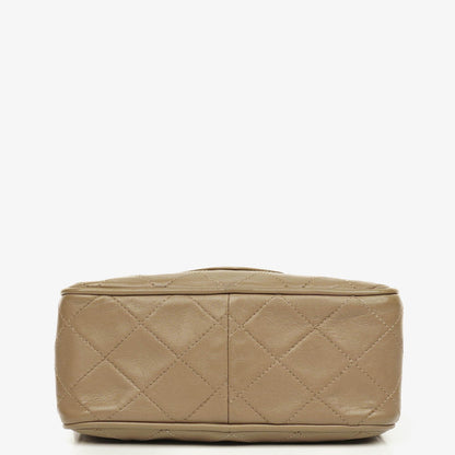 Chanel Vintage CC Camera Tassel Bag aus beigem gestepptem Lammleder