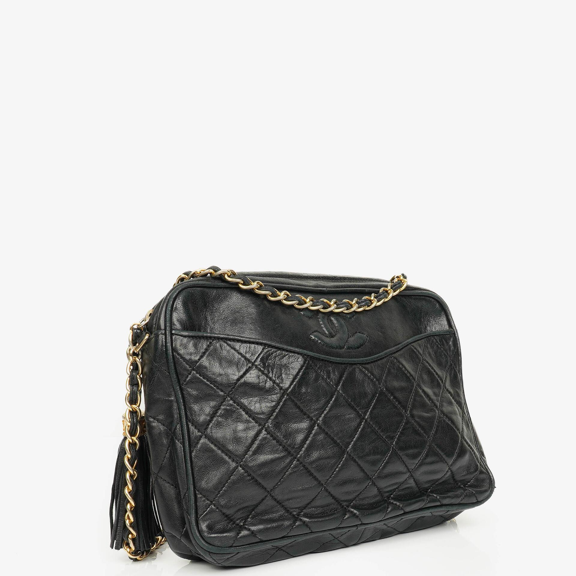 Chanel Vintage CC Camera Tassel Tasche aus schwarzem gestepptem Lammleder