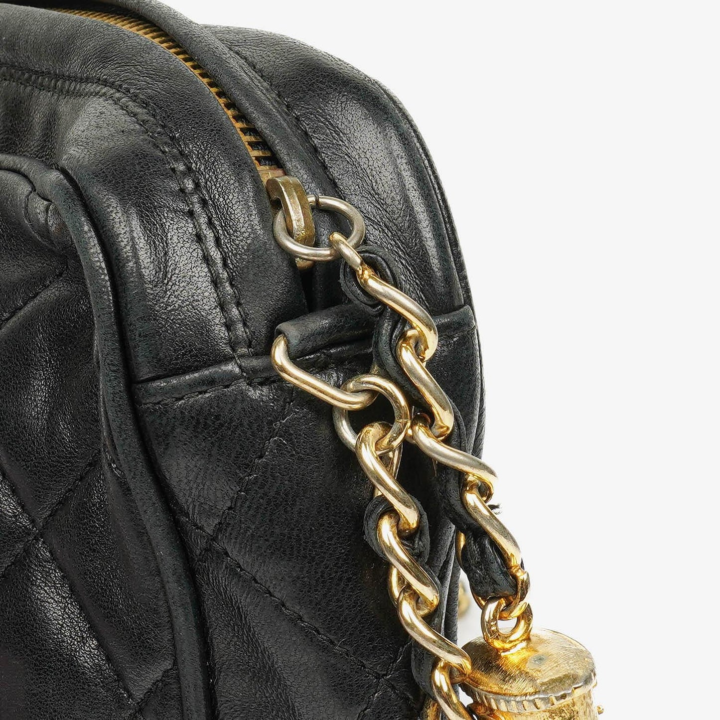Chanel Vintage CC Camera Tassel Tasche aus schwarzem gestepptem Lammleder