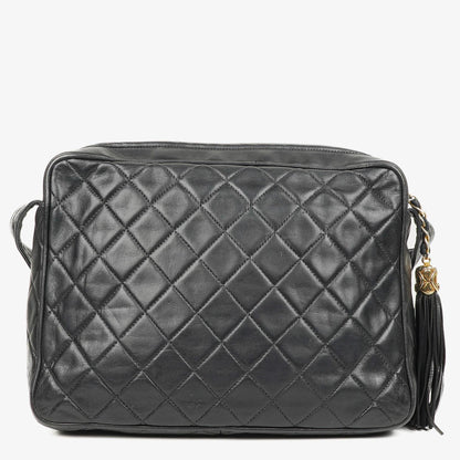 Chanel Vintage CC Große Camera Tassel Tasche aus schwarzem gestepptem Lammleder