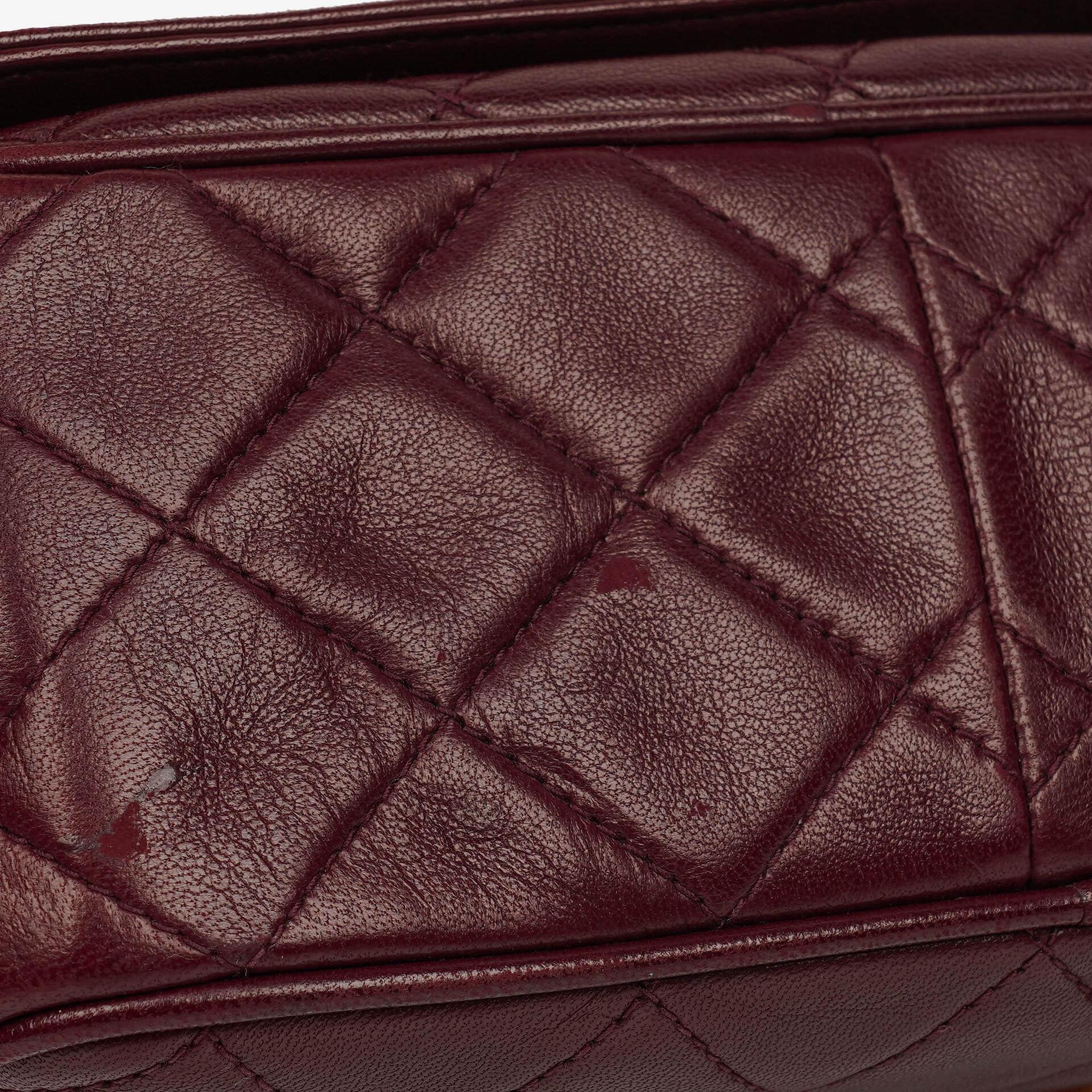 Chanel Vintage CC Camera Tassel Tasche aus burgunderfarbenem gestepptem Lammleder
