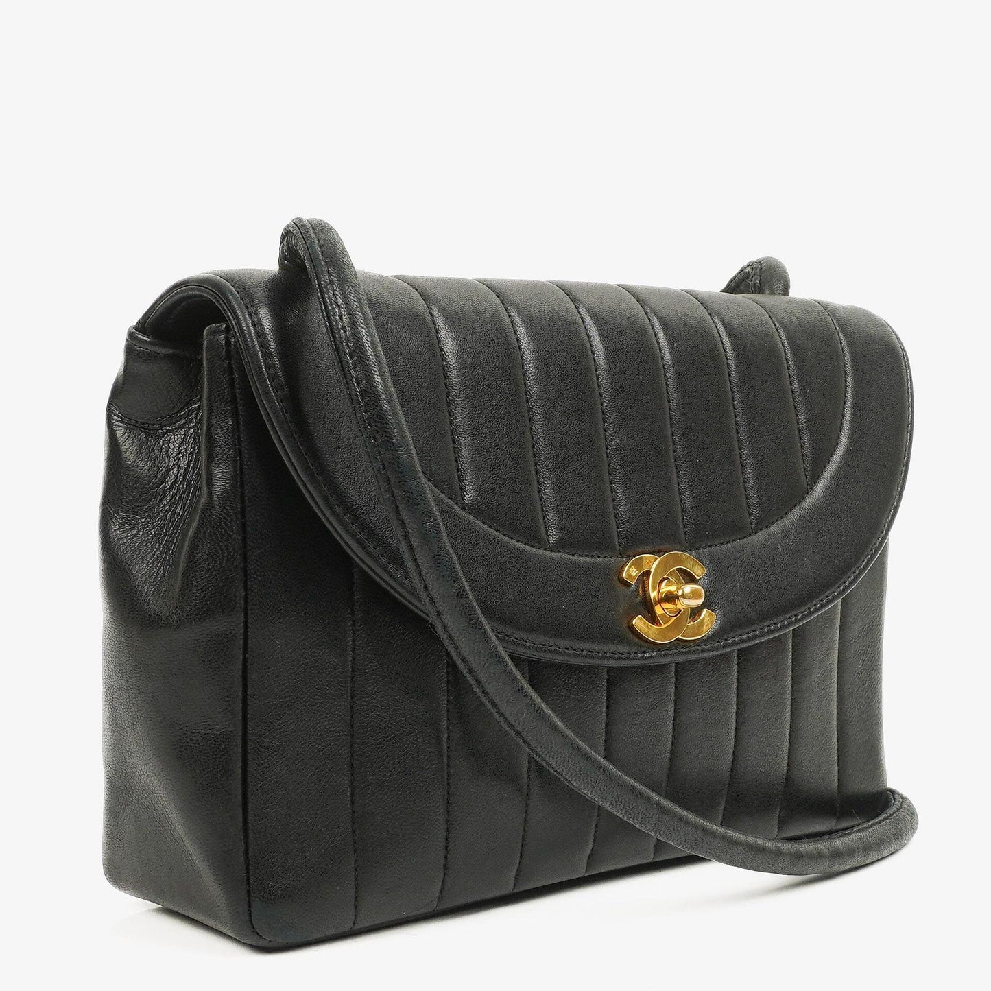 Chanel Diana vertikale Single Flap Tasche aus schwarzem gestepptem Lammleder mit 24K vergoldeter Hardware
