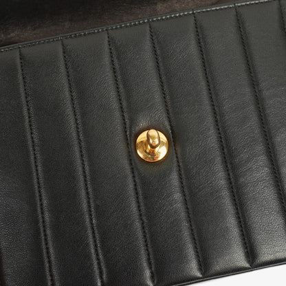 Chanel Diana vertikale Single Flap Tasche aus schwarzem gestepptem Lammleder mit 24K vergoldeter Hardware