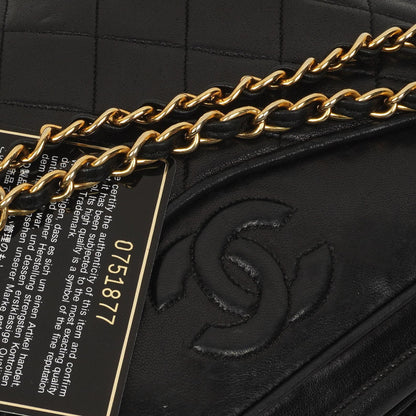 Chanel Vintage CC Tassel Kamera Tasche Schwarz gestepptes Lammleder mit Goldbeschlägen